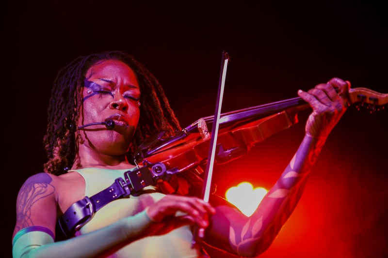 Sudan Archives draws her violin shortly into her set at Radio/East in Austin, Texas, on Wednesday, Jan. 21, 2026. (Juan Colmenero | @the.bsides)